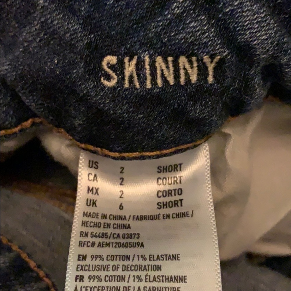 Too small. - Picture 4 of 4